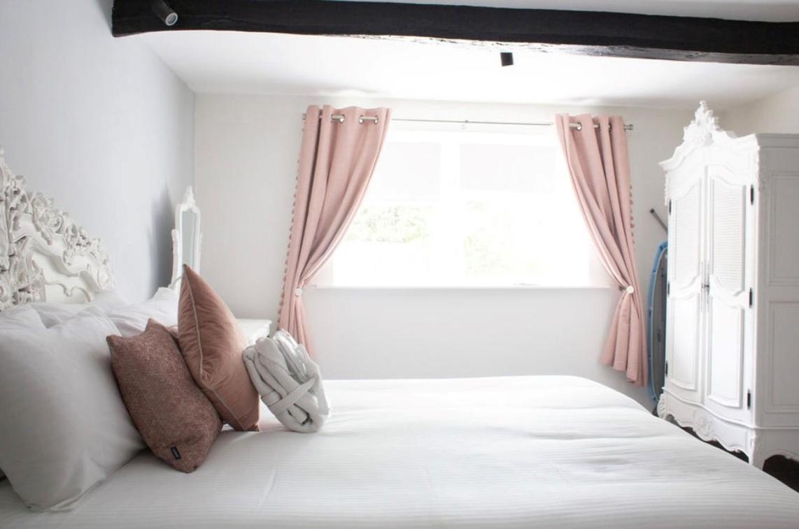 Bert'S Rooms At The Black Horse Inn Brighouse Bagian luar foto