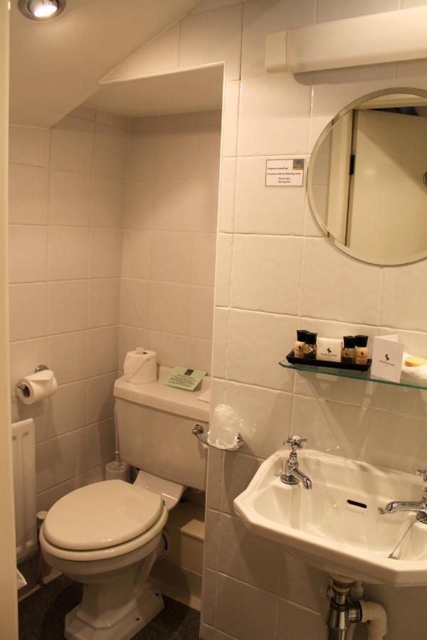 Bert'S Rooms At The Black Horse Inn Brighouse Bagian luar foto